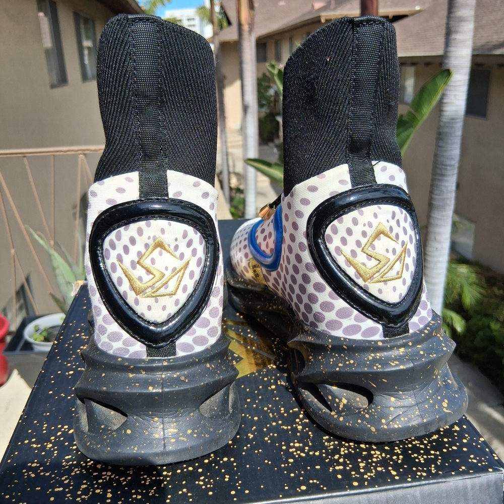 Stylish Multicolor Athletic Shoes - Picture 9 of 15